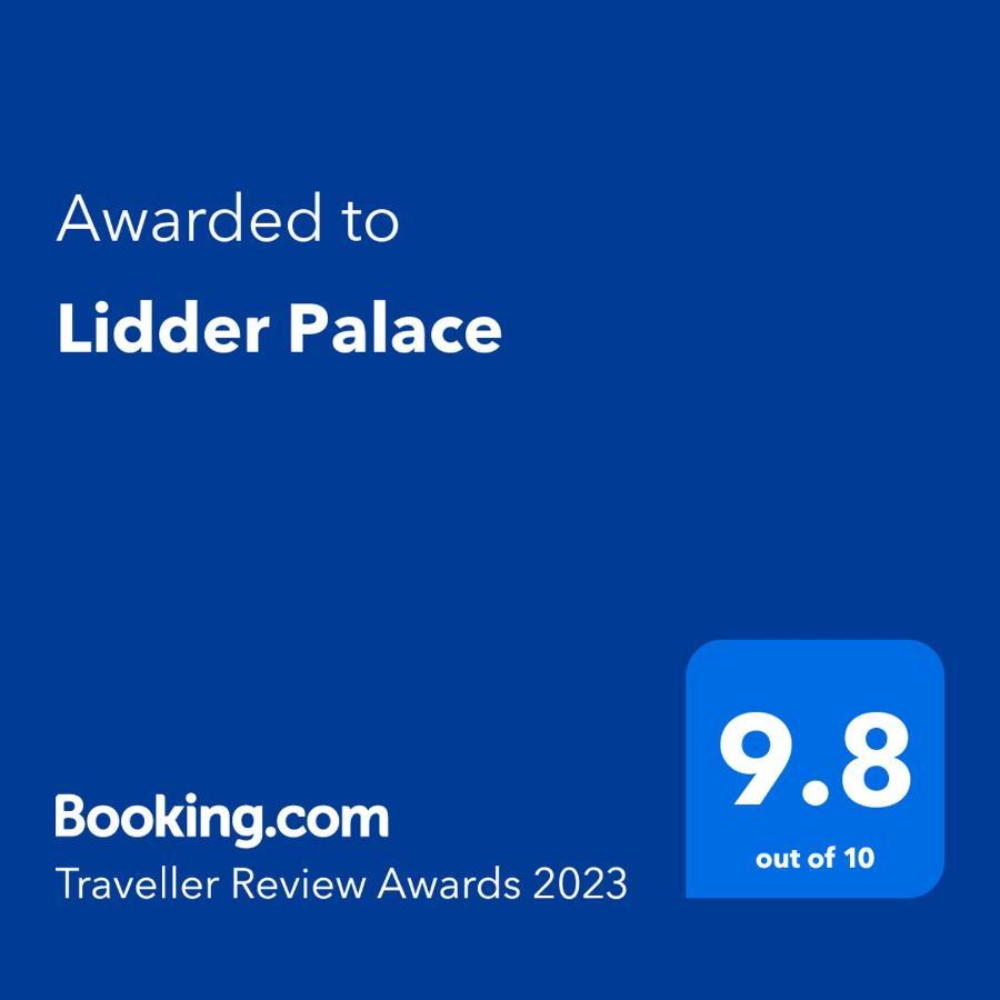 Hotel Lidder Palace Pahalgam Exterior photo
